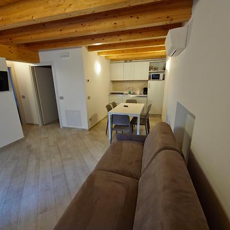 Aparthotel casa antico borgo Assenza di Brenzone Exterior foto